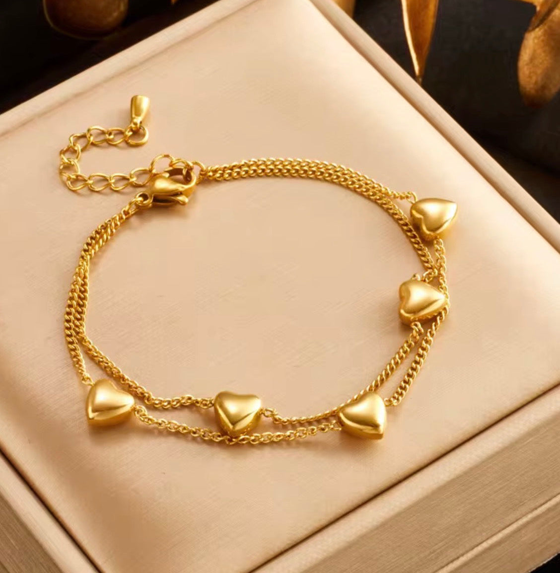 Signature Charm Bracelet - Goldener Akzent