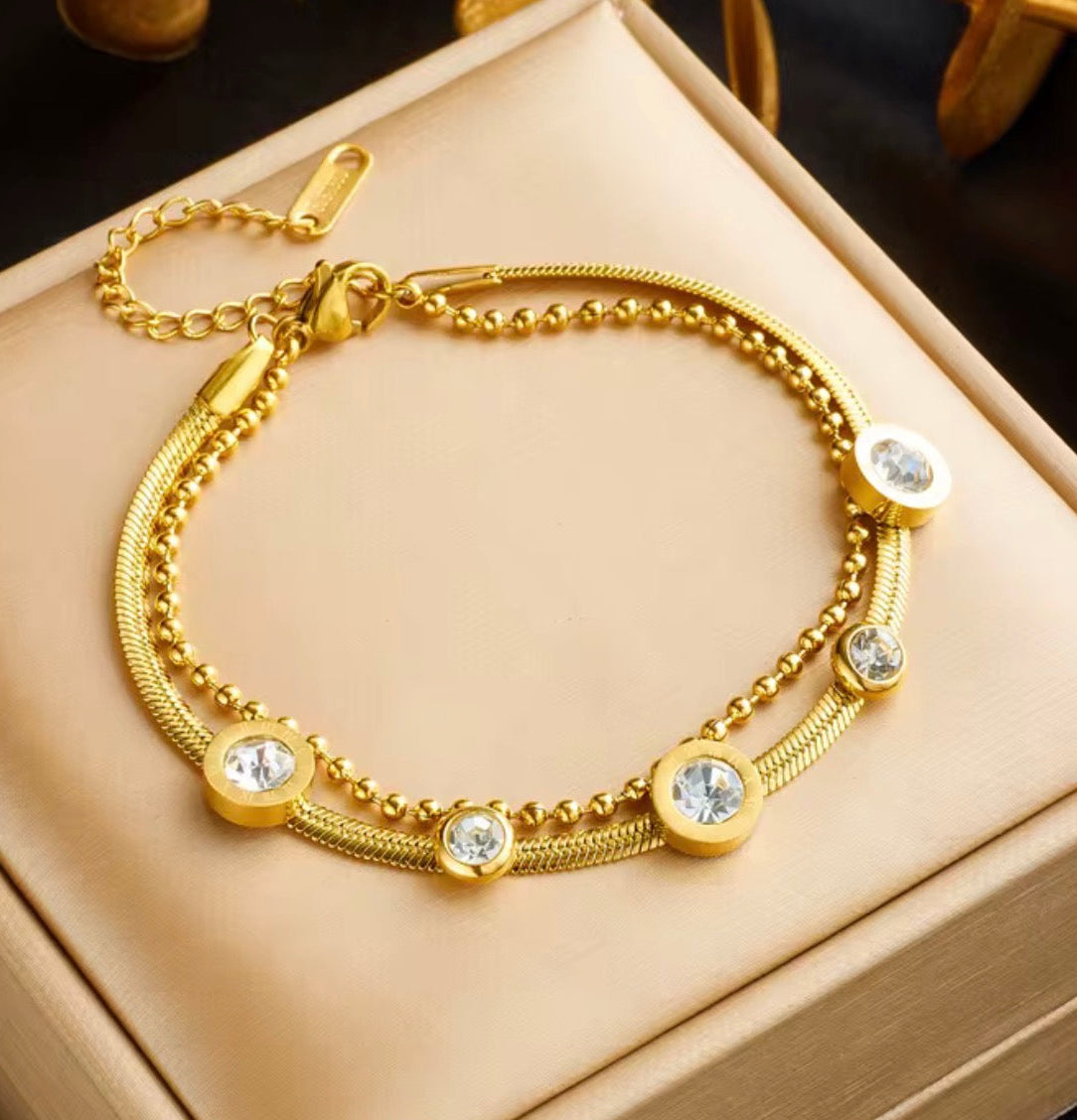 Signature Charm Bracelet - Goldener Akzent