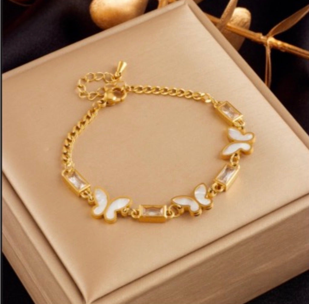 Signature Charm Bracelet - Goldener Akzent