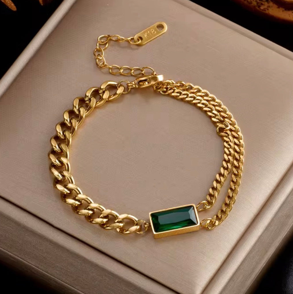 Signature Charm Bracelet - Goldener Akzent