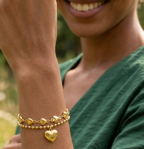 Signature Charm Bracelet - Goldener Akzent