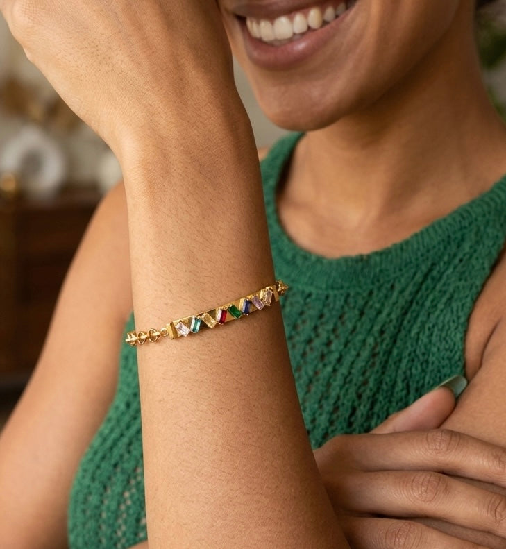 Signature Charm Bracelet - Goldener Akzent