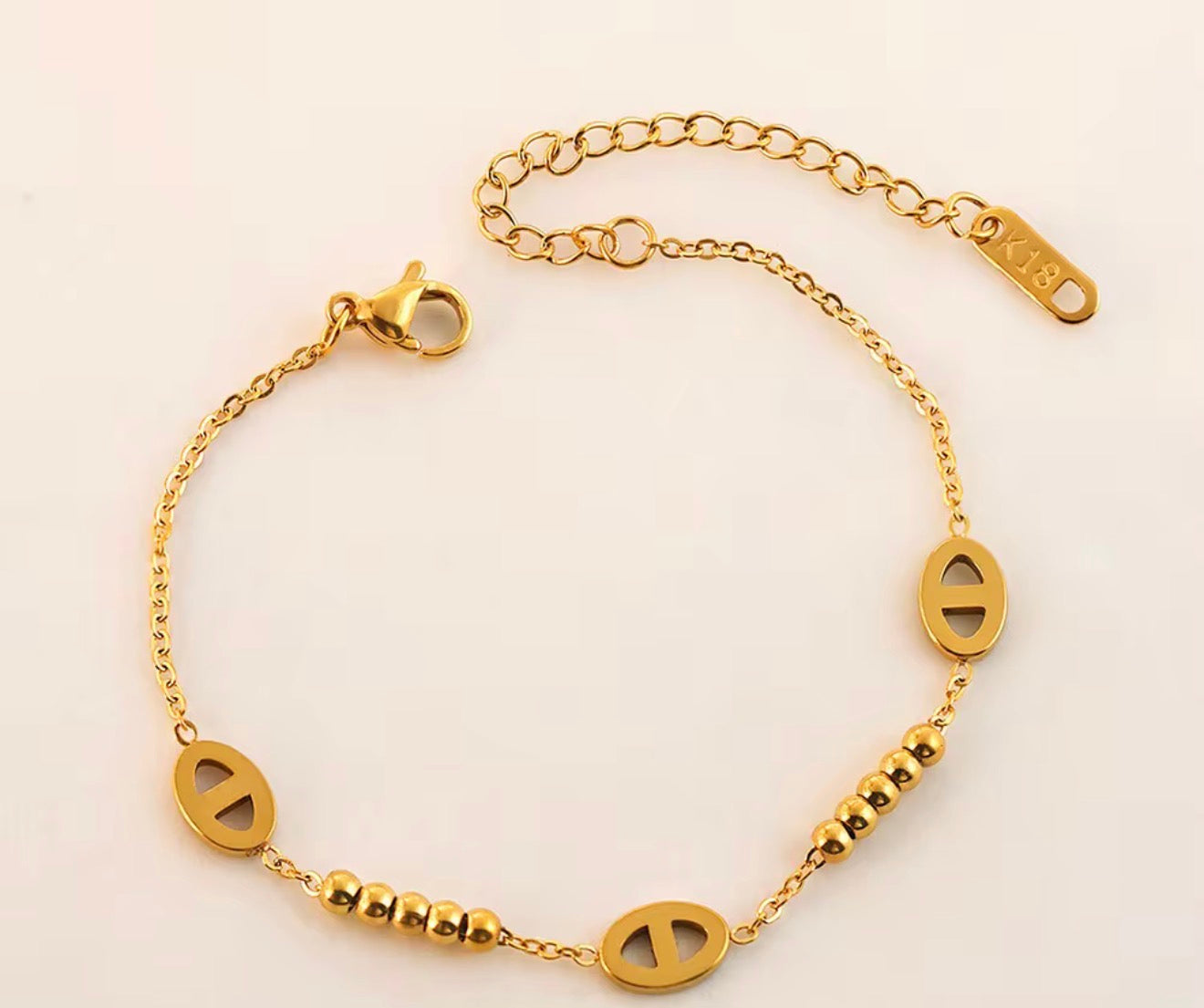 Delicate Charm mit Anhängern